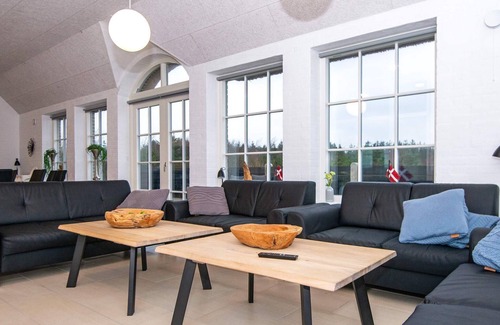 Sundhuse House | 16 person holiday home in Ulfborg