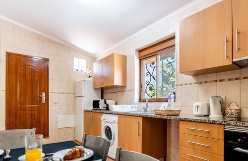 Cerro do Ouro Ski Chalet | #161 T1 Casa dos Avós by Home Holidays