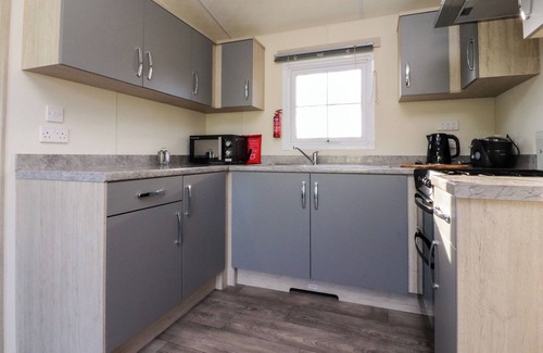 Wesham Cottage | 17 BIRCHWOOD CLOSE, pet friendly, with a garden in Lytham St. Annes