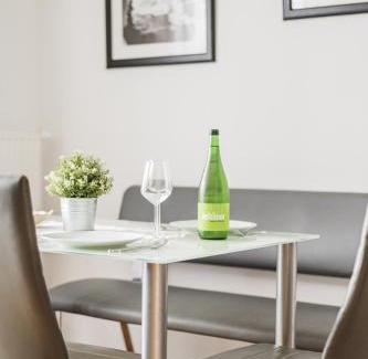 Hernals Apartment | 17 C&J's Apartment