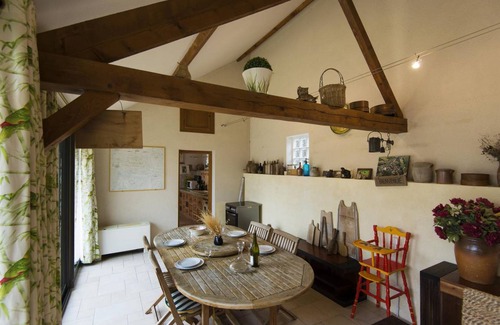 Ouanne House | 170 m² House ∙ 4 bedrooms ∙ 8 guests