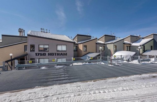 Hotham Heights Apartment | 1750 Hotham 4