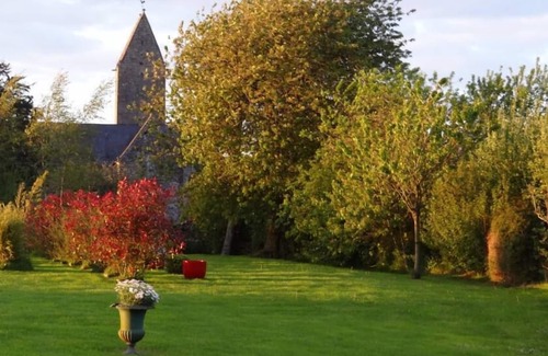 Sortosville House | 17th FARM - NEAR STE MERE CHURCH, VALOGNES AND LANDING BEACHES