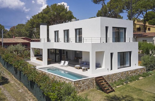 Tamariu House | 180 m² House ∙ 5 bedrooms ∙ 10 guests