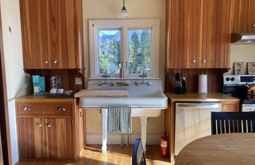 Jamestown House | 1887 remodeled home located in the heart of historic Jamestown,RI.