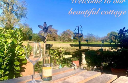 Snitterfield House | 18th Century Cottage with Stunning Farmland Views