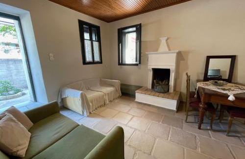 Monastiraki Villa | 1908 - live a century back