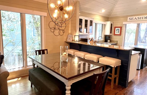 Seaside House | 194 Feet to Beach in Seaside, 2 Kings, Sleeps 8 & 2 Adult Bikes!