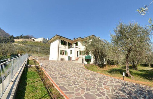 Vicopelago Apartment | 196 m² Apartment ∙ 4 bedrooms ∙ 8 guests