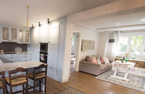 Cervantes House | 1964 Nice house in the center of Granada