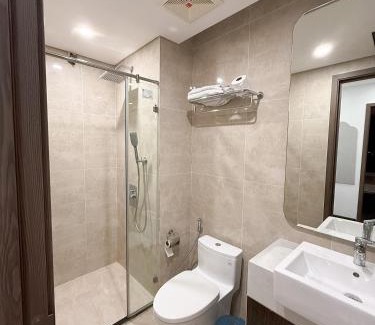 Le Chan Apartment | 1998Homestay Căn hộ 1n1wc city view tiện nghi