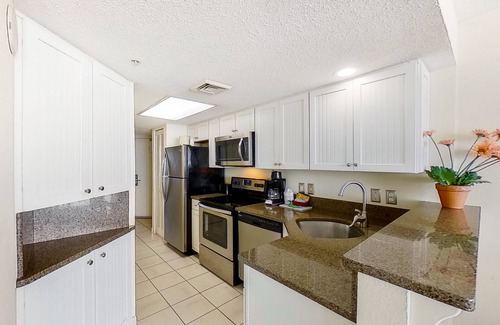 Crescent Beach Condo | 19th-Floor, Oceanfront Penthouse w/WiFi, AC, Washer/Dryer, Shared Hot Tub/Pool