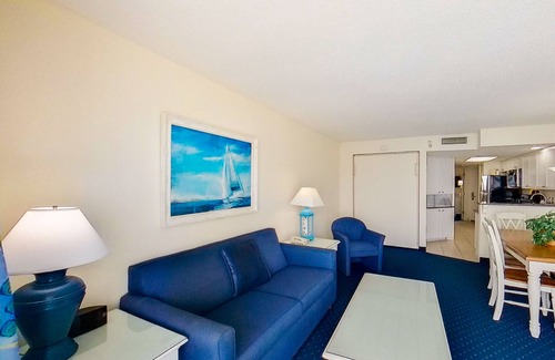 Crescent Beach Condo | 19th-Floor, Oceanfront Penthouse w/WiFi, AC, Washer/Dryer, Shared Hot Tub/Pool