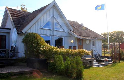 Byxelkrok House | 1B, Stuga m havsutsikt & 50m till strand