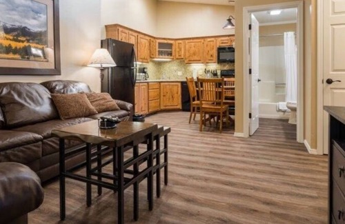 Flagstaff Resort | 1Bed/1Bath - Breathtaking Flagstaff Location with Pools, Golf, and More!