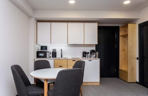 Bouvet Island Apartment | 1BR Apart In Kokhta Mitarbi