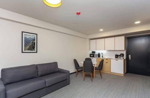 Bouvet Island Apartment | 1BR Apart In Kokhta Mitarbi