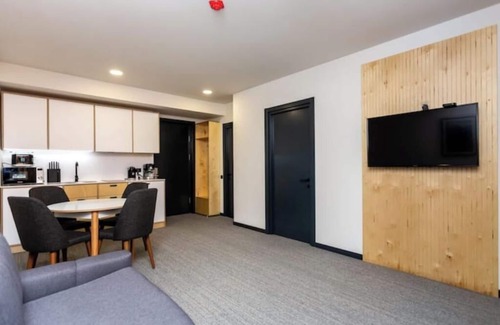 Bouvet Island Apartment | 1BR Apart In Kokhta Mitarbi