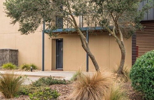 Fingal Apartment | 1BR Apartment 43, sleeps 5,Golf,Pool, Hot Springs & Beach