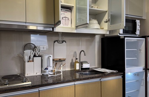 Pinagsama Condo | 1BR Condo w/Great View Near Venice Canal & BGC