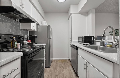 Mesa Apartment | 1BR - Pool - Gym - 1 Mi To Banner Hospital