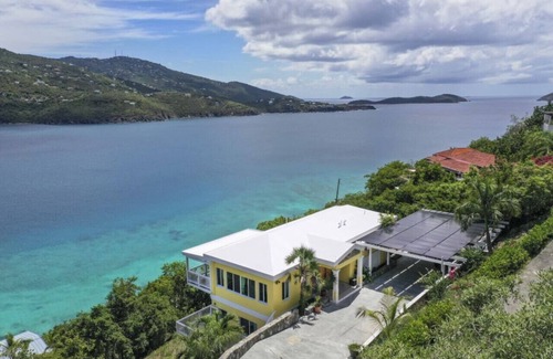 Estate Peterborg Cottage | 1BR suite with amazing views and only 5 min from Magen's Bay!