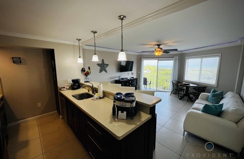 Tavernier Condo | 1BR w/Pool, Beach, Near Marine & Bird Sanctuaries