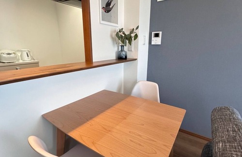 Maekawa Apartment | 1LDK 2 double beds 1 sofa bed WiFi available p/Nanjo Okinawa