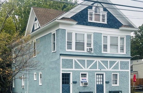 West End Apartment | 1st Class Rentals Munson Manor V located just a 1/2 mile from All Star Village