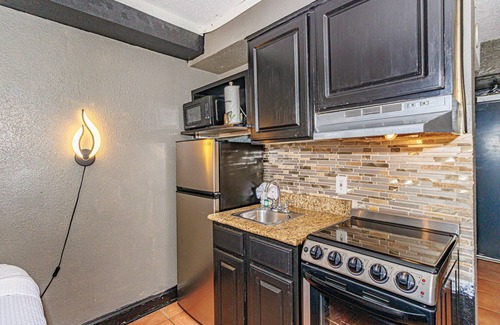 Myrtle Beach Condo | 1st Level Oceanfront Studio! Direct Beach Access! Sea Mist 20107