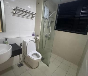 Central District Apartment | 1tebrau residences suite min98
