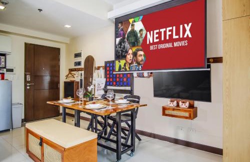 Pinagsama Apartment | 1Up Retreat at BGC, Cinema Style near Mall