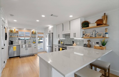 Seacrest House | 2/2.5 Townhouse/Private Beach/2 Kings!/Gulf Views/Complete renovation! 2 bikes!