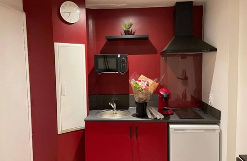 Lourdes Apartment | 2-3 Charming studio near town center and train station