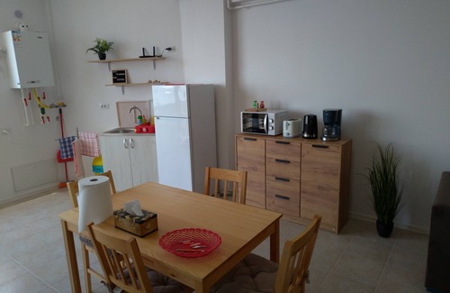 Mamaia-Sat Apartment | 2 Appartments , next to each other, on the beach, splendid view, max 12 persons