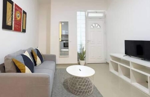 Terra Branca Apartment | 2 bdr cozy apt in Terra Branca, Free Wifi - LCGR