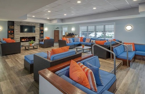 The Point Resort | 2 bdrm Club Wyndham Long Wharf;10 min walk to Newport Boat Show; parking incl.