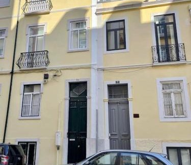 Alcantara Apartment | 2 bdrms apartment near LX Factory free parking