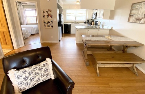 Orange Beach East Apartment | 2 bed 2 bath minutes to FloraBama!