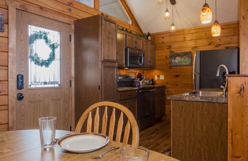 Sevierville Cabin | 2 Bed Cabin - Hot Tub, View! Enjoy all the Fun of Fall!