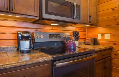Sevierville Cabin | 2 Bed Cabin - Hot Tub, View! Enjoy all the Fun of Fall!