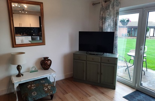 St Margaret's at Cliffe Ski Chalet | 2 Bed Chalet, St Margaret's at Cliffe, South Coast