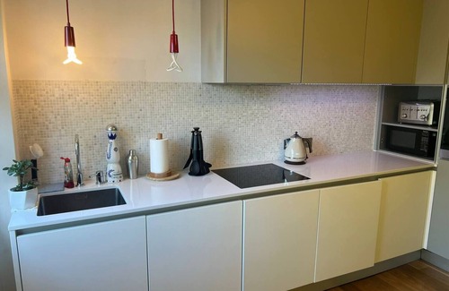 Brompton & Hans Town Apartment | 2-bed flat in Brompton Square, near Harrods in exclusive Knightsbridge