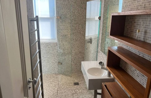 Brompton & Hans Town Apartment | 2-bed flat in Brompton Square, near Harrods in exclusive Knightsbridge