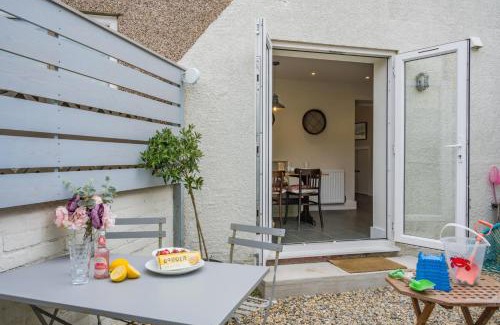 Amble House | 2 Bed in Amble oc-l32947
