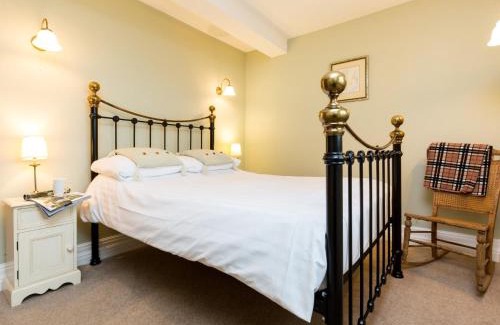 Peak District House | 2 Bed in Chapel-en-le-Frith PK606