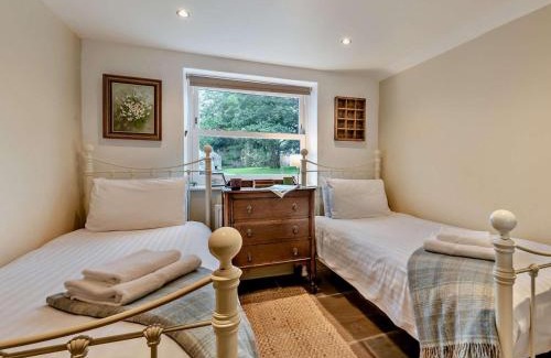 Ravenstonedale House | 2 Bed in Ravenstonedale SZ141