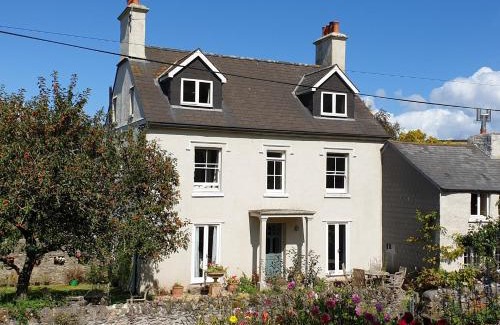 Chillington Apartment | 2 bed property in South Allington FERN3