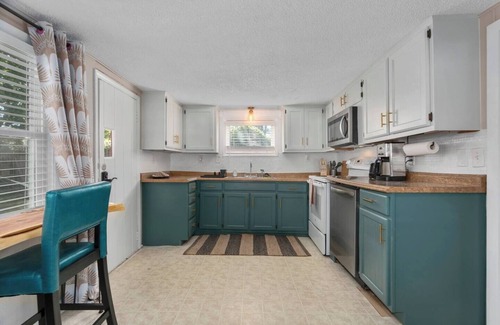 Rosedale House | 2-Bed Retreat Near KU Med W/Fenced Yard | 32