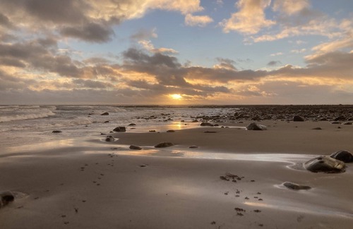 Monreith Cabin | 2 Bed-sleeps4-beachfront-free Parking
